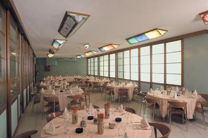 Hotel Kristall Loiano Buitenkant foto