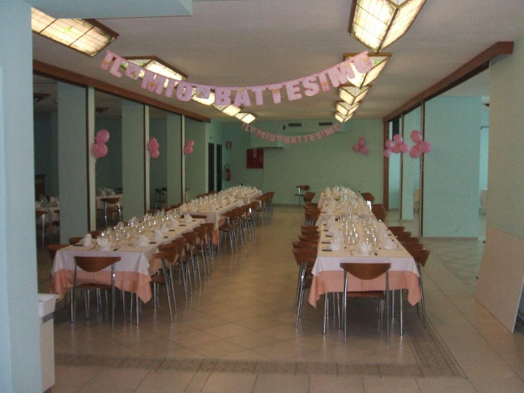 Hotel Kristall Loiano Buitenkant foto